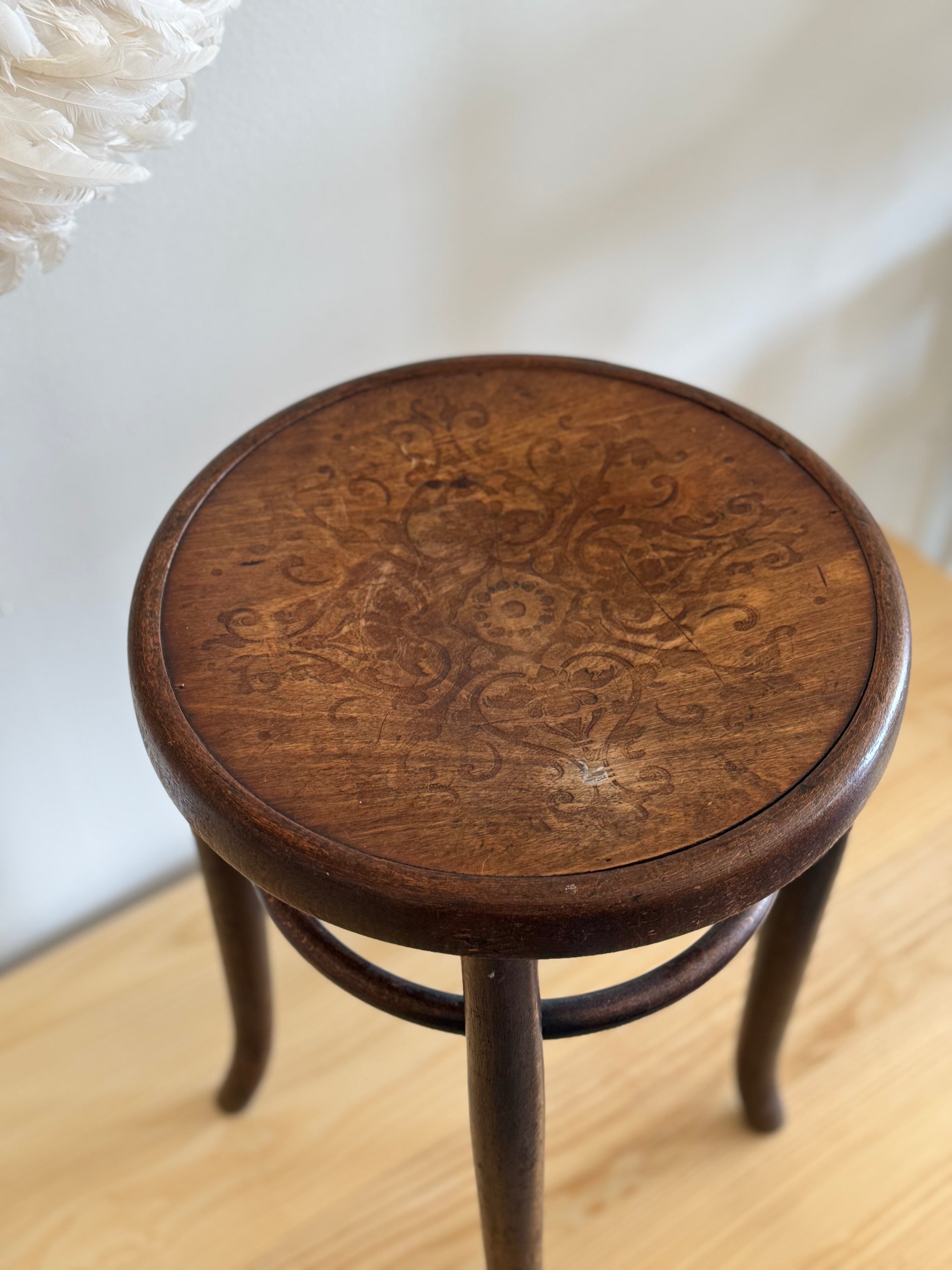 Handcrafted Vintage Bentwood Thonet Stool – DOMAIN by Laura